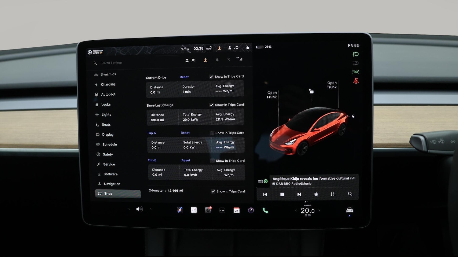 Used Tesla Model 3 2021 for sale - 76073026: Photo 11