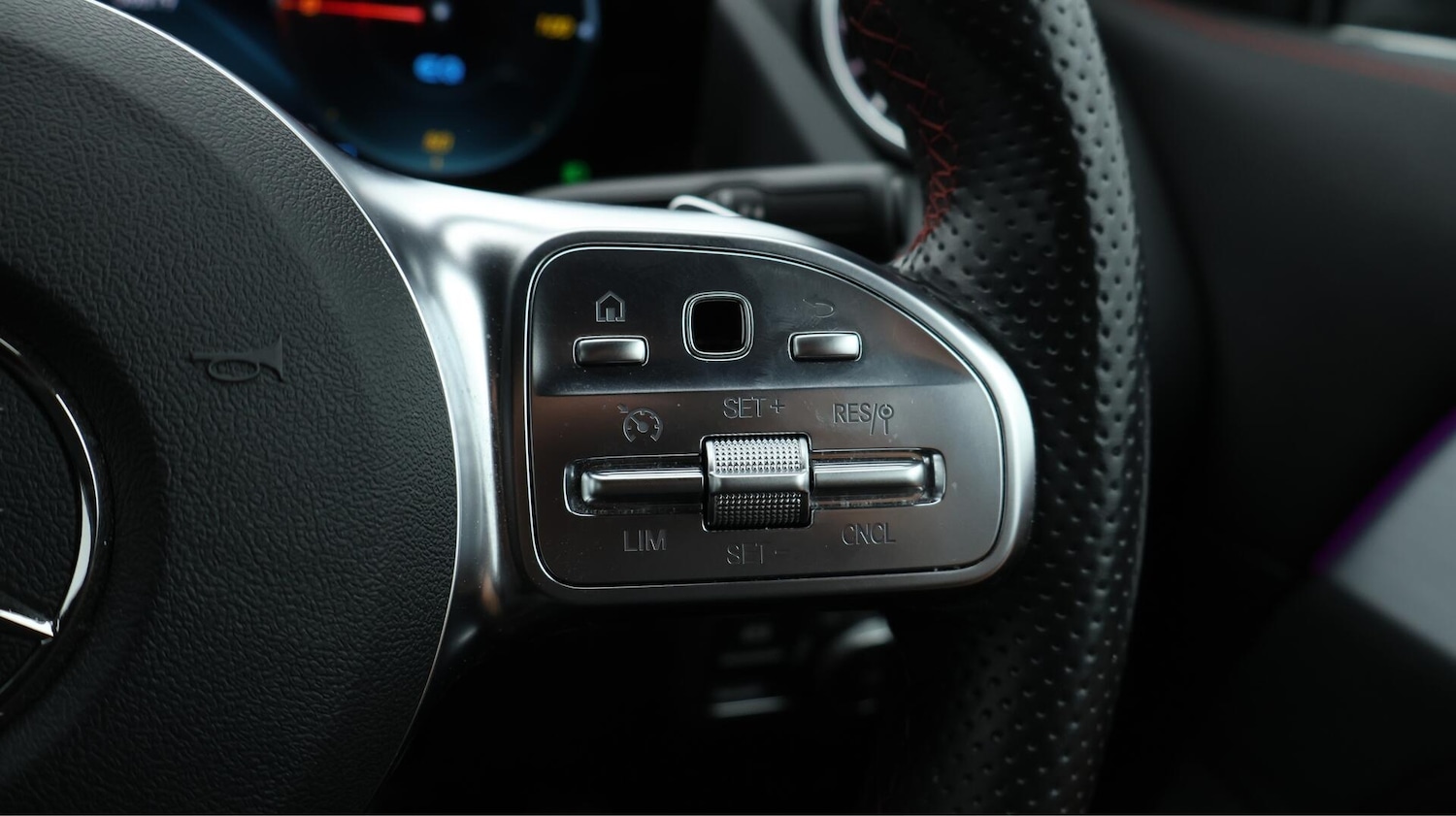 Used Mercedes-Benz EQA 2021 for sale - 76059325: Photo 25
