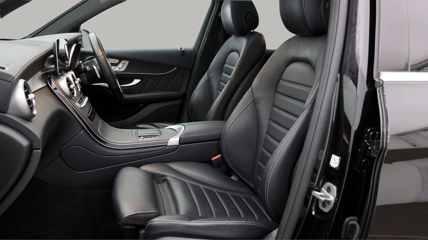 Used Mercedes-Benz GLC 2022 for sale - 77616502: Photo 14