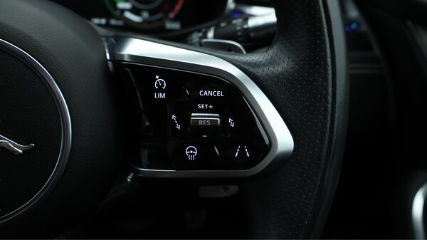 Used Jaguar F-Pace 2022 for sale - 75563594: Photo 25