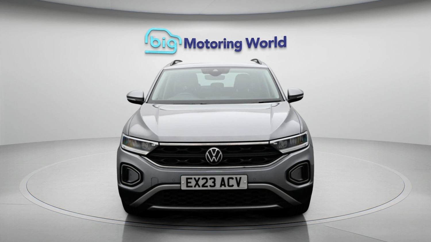 Used Volkswagen T-Roc 2023 for sale - 78181918: Photo 2