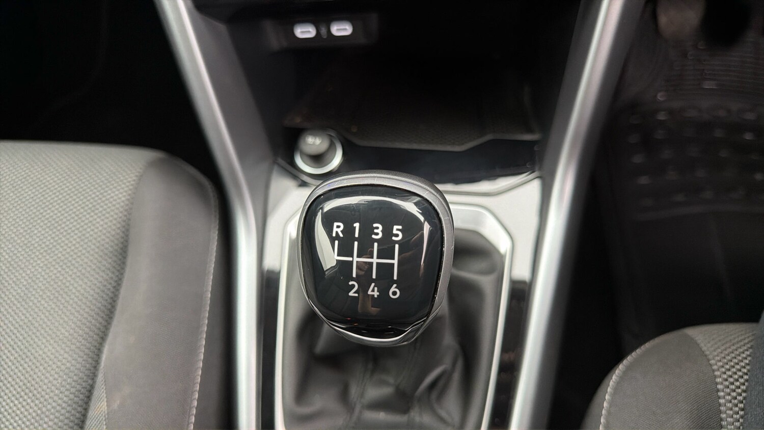 Used Volkswagen T-Roc 2023 for sale - 78181918: Photo 27