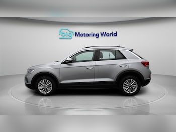 Used Volkswagen T-Roc 2023 for sale - 78181918: Photo