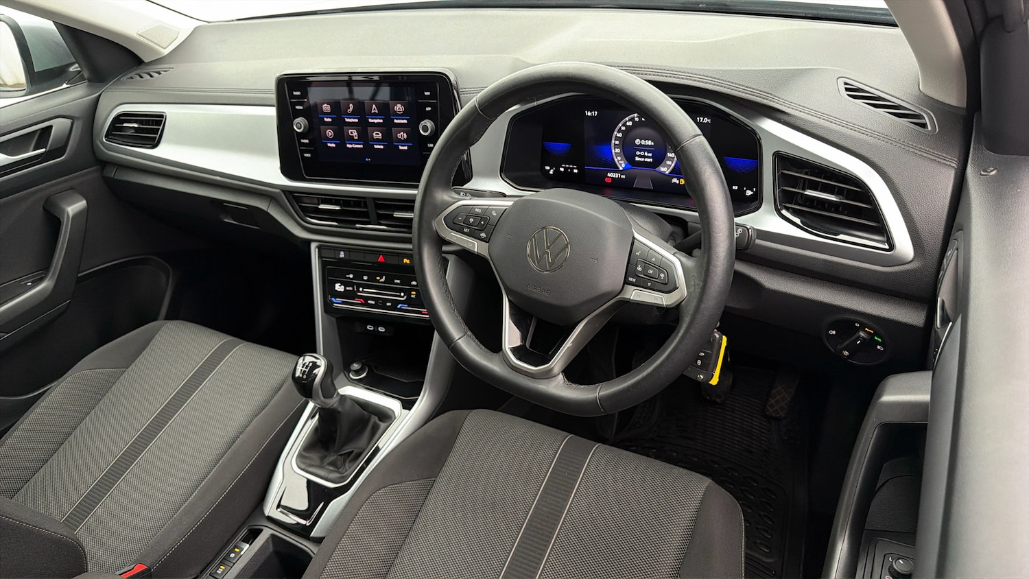 Used Volkswagen T-Roc 2023 for sale - 78181918: Photo 9