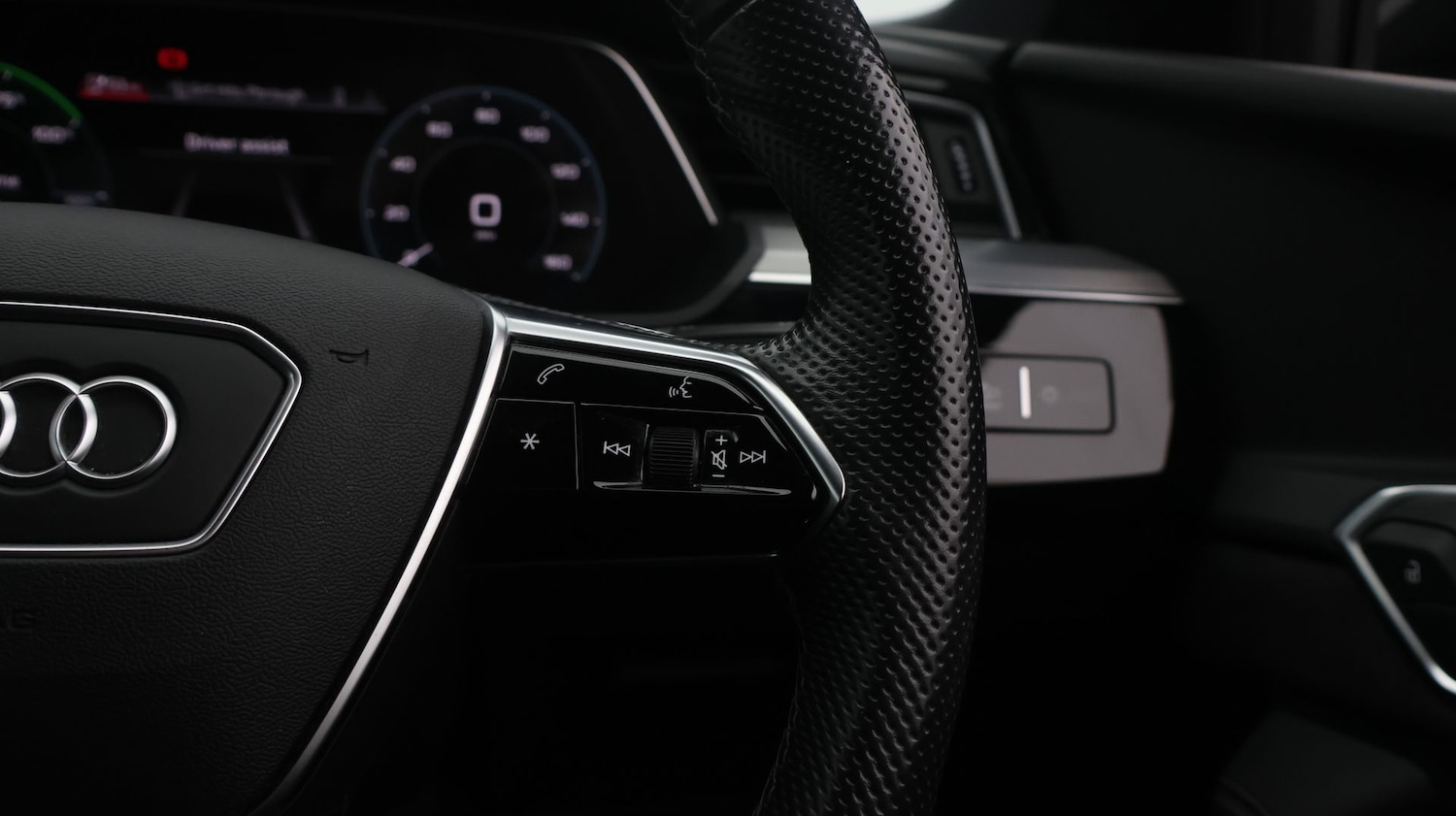 Used Audi e-tron 2021 for sale - 77618564: Photo 24