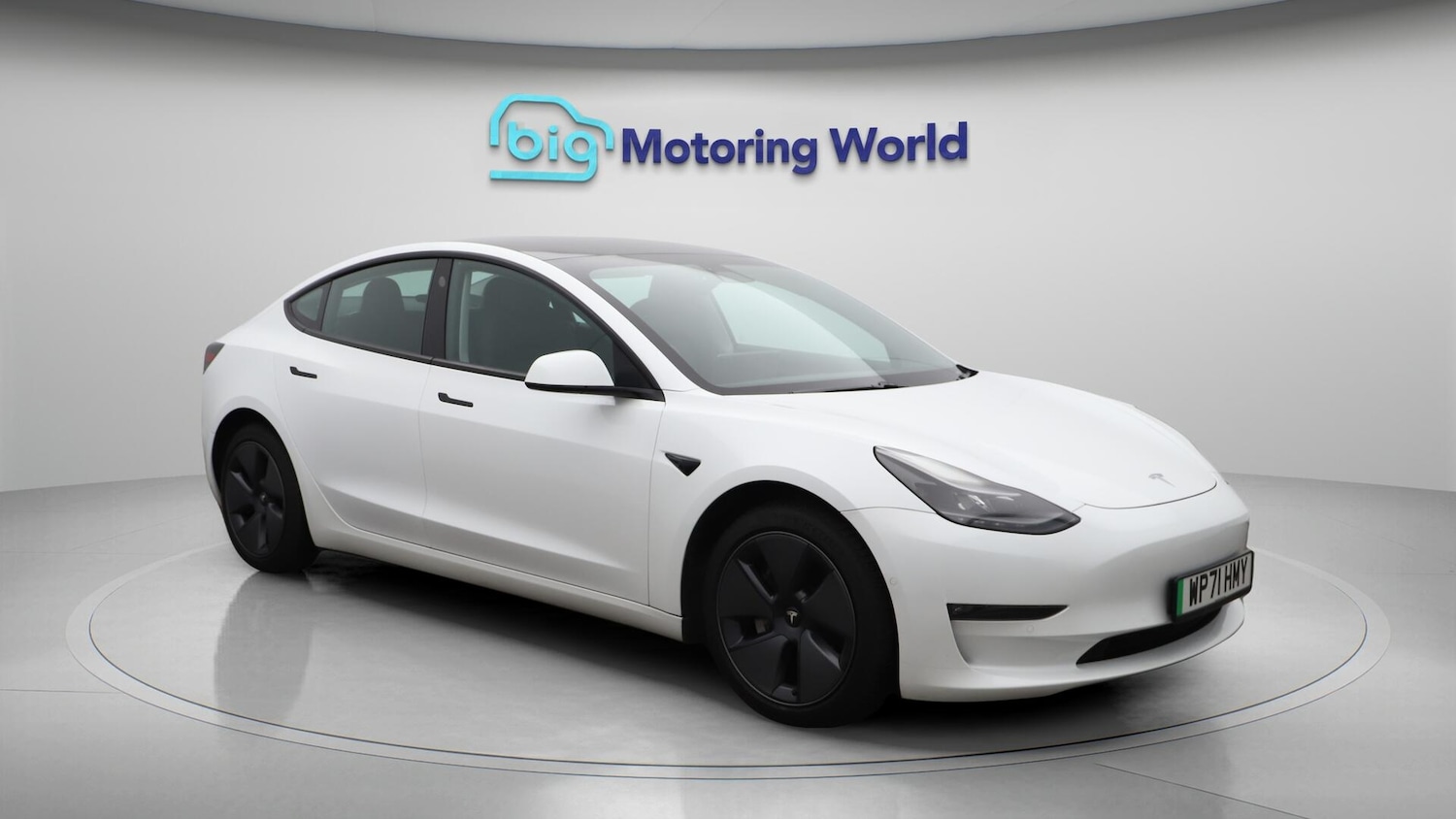 Used Tesla Model 3 2021 for sale - 76572633: Photo 2