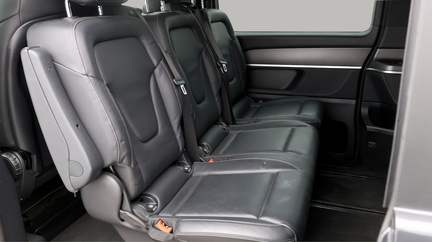 Used Mercedes-Benz V-Class 2023 for sale - 78012904: Photo 16