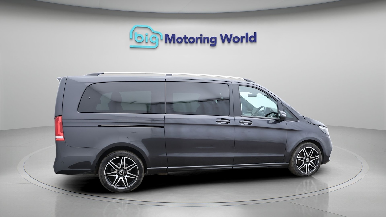 Used Mercedes-Benz V-Class 2023 for sale - 78012904: Photo 8