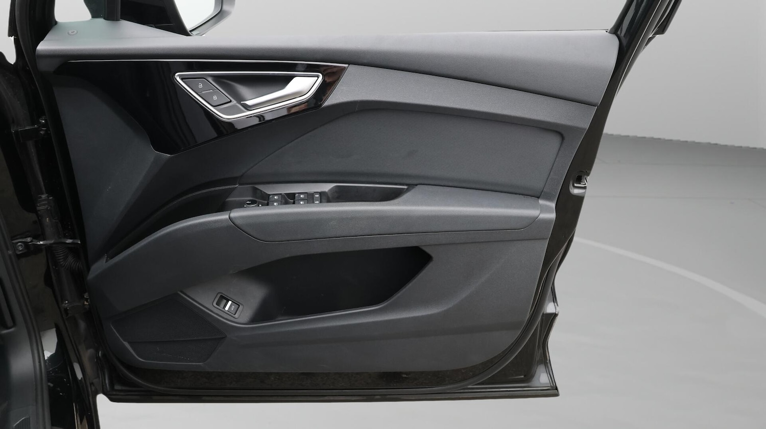 Used Audi Q4 e-tron 2023 for sale - 76786804: Photo 16