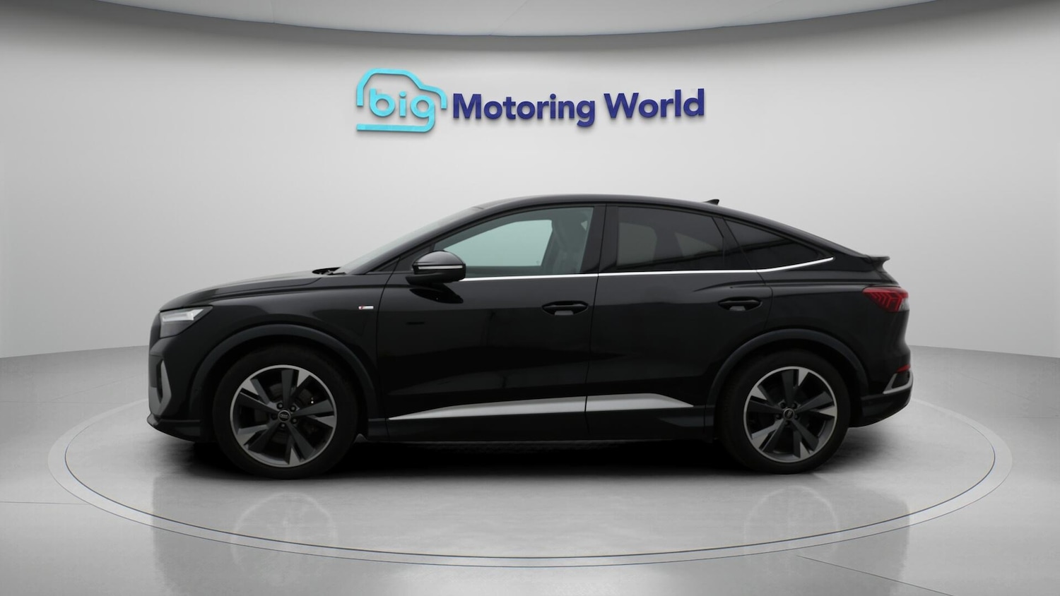 Used Audi Q4 e-tron 2023 for sale - 76786804: Photo 5