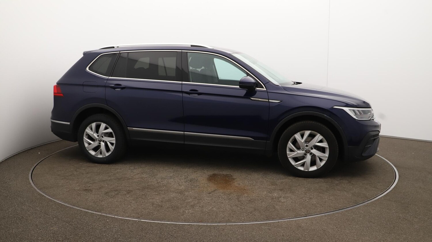 Used Volkswagen Tiguan Allspace 2023 for sale - 76151874: Photo 52