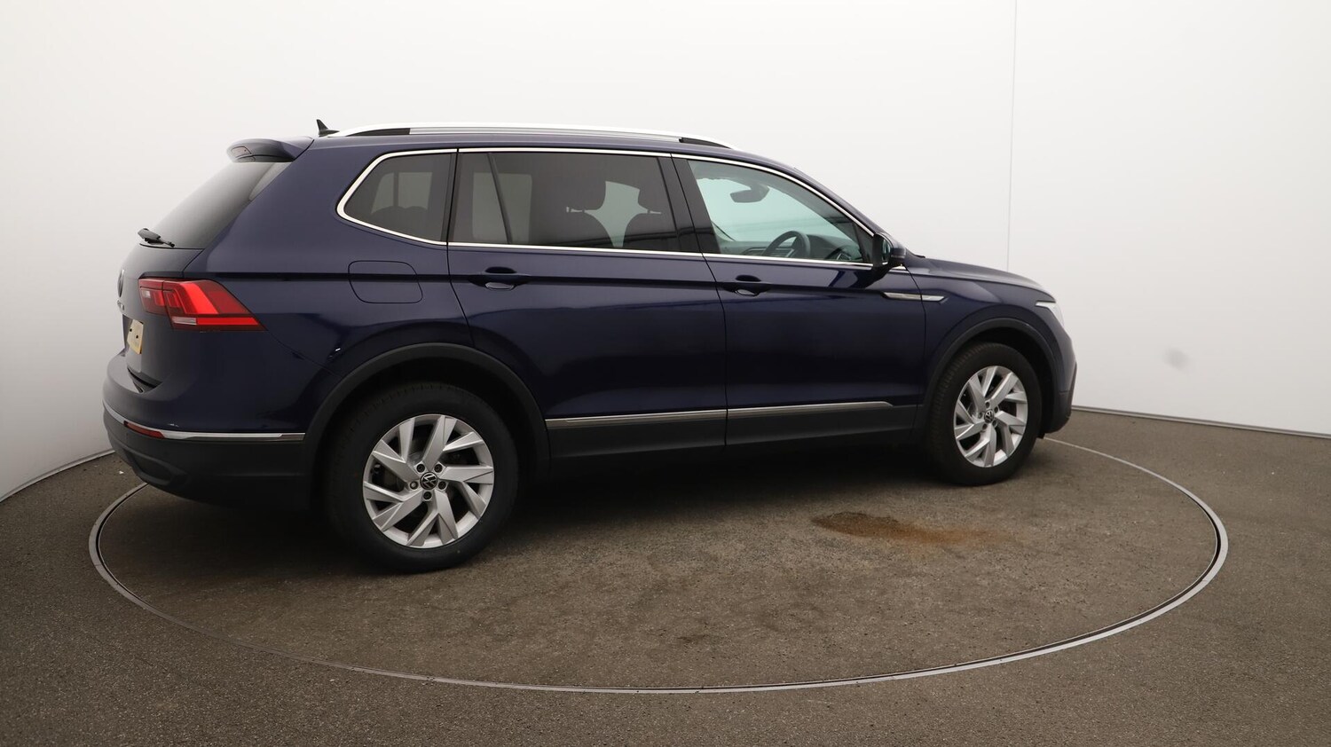 Used Volkswagen Tiguan Allspace 2023 for sale - 76151874: Photo 56