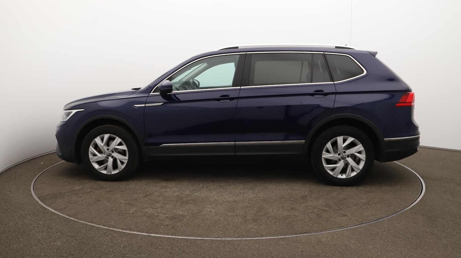 Used Volkswagen Tiguan Allspace 2023 for sale - 76151874: Photo 68