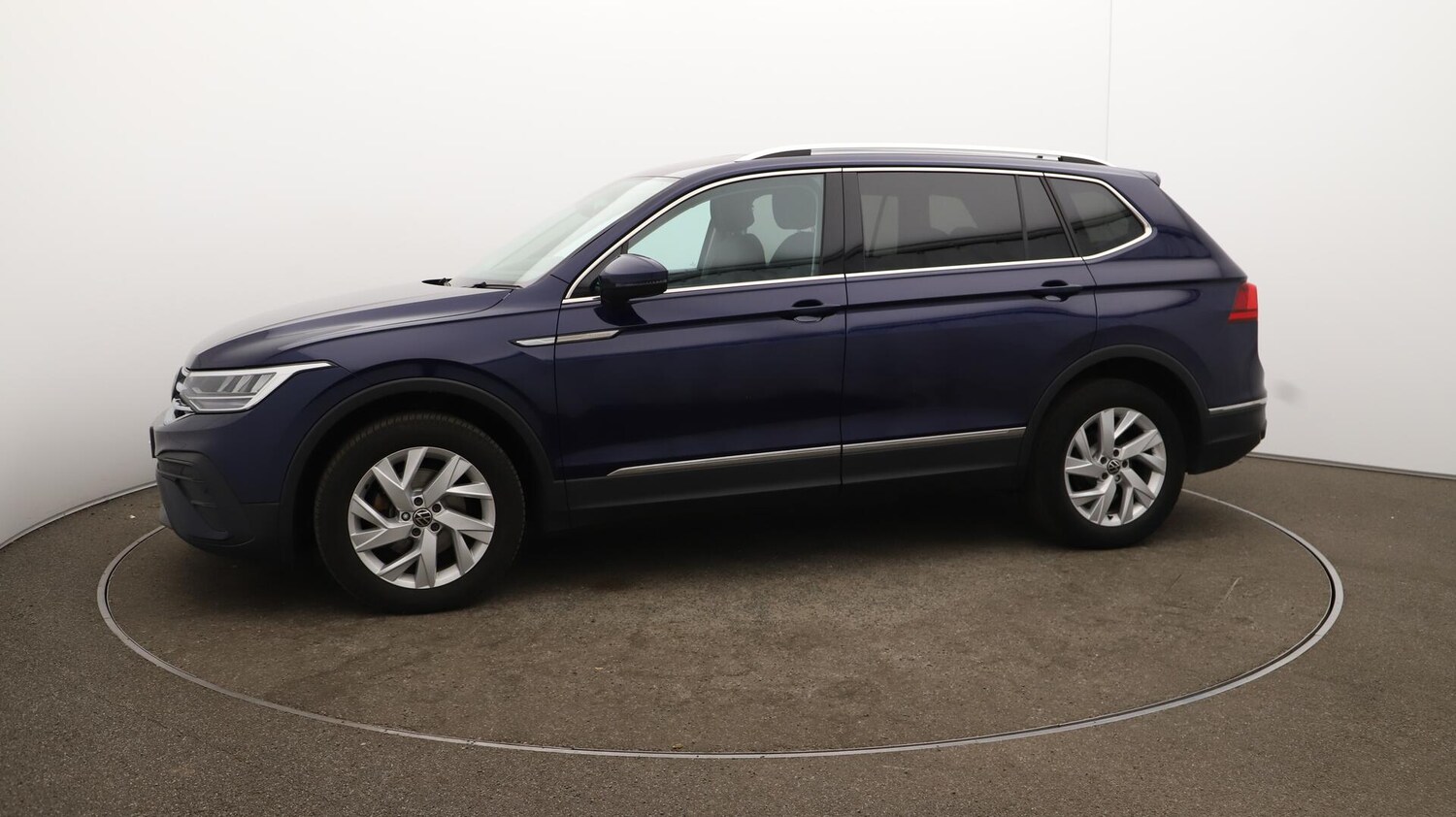 Used Volkswagen Tiguan Allspace 2023 for sale - 76151874: Photo 70