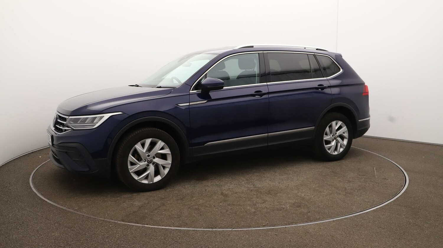 Used Volkswagen Tiguan Allspace 2023 for sale - 76151874: Photo 71