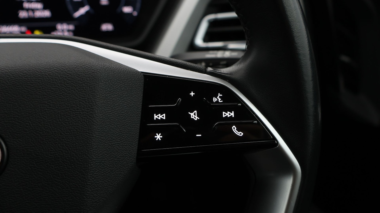 Used Audi Q4 e-tron 2023 for sale - 77303857: Photo 23