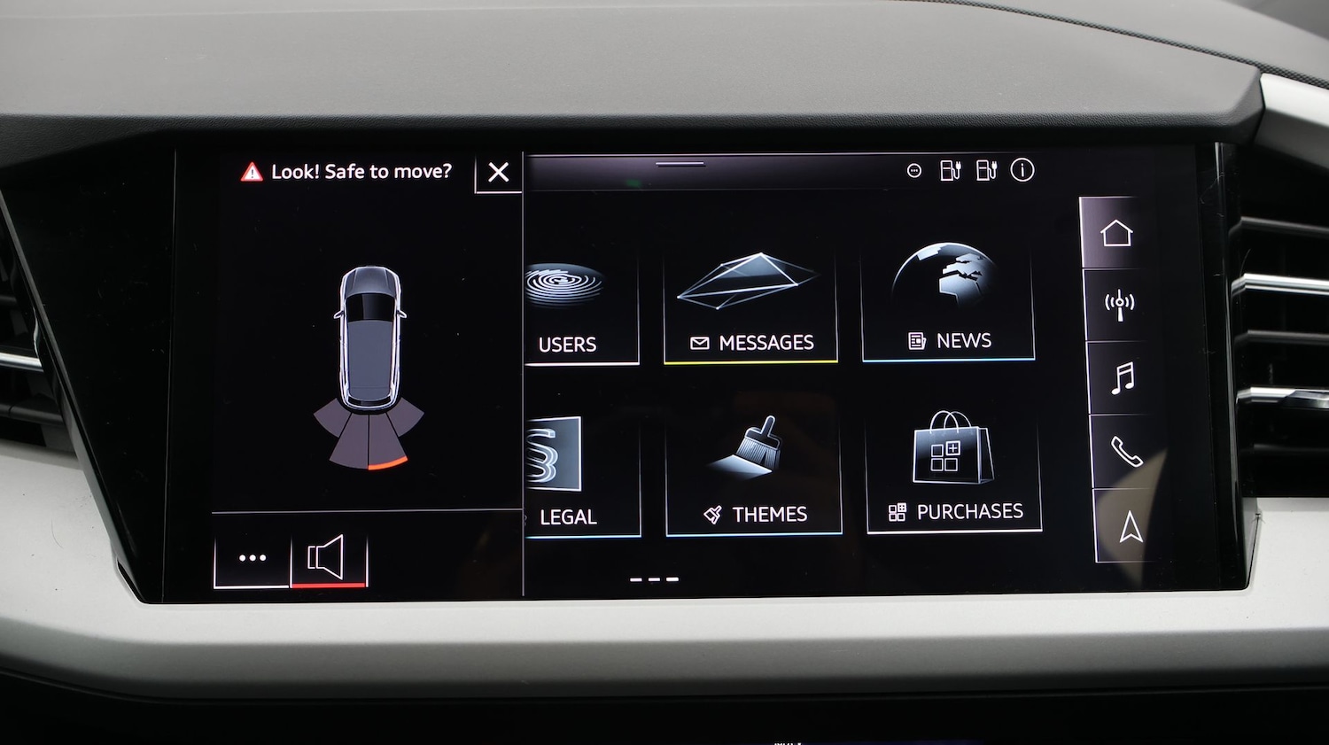 Used Audi Q4 e-tron 2023 for sale - 77303857: Photo 26