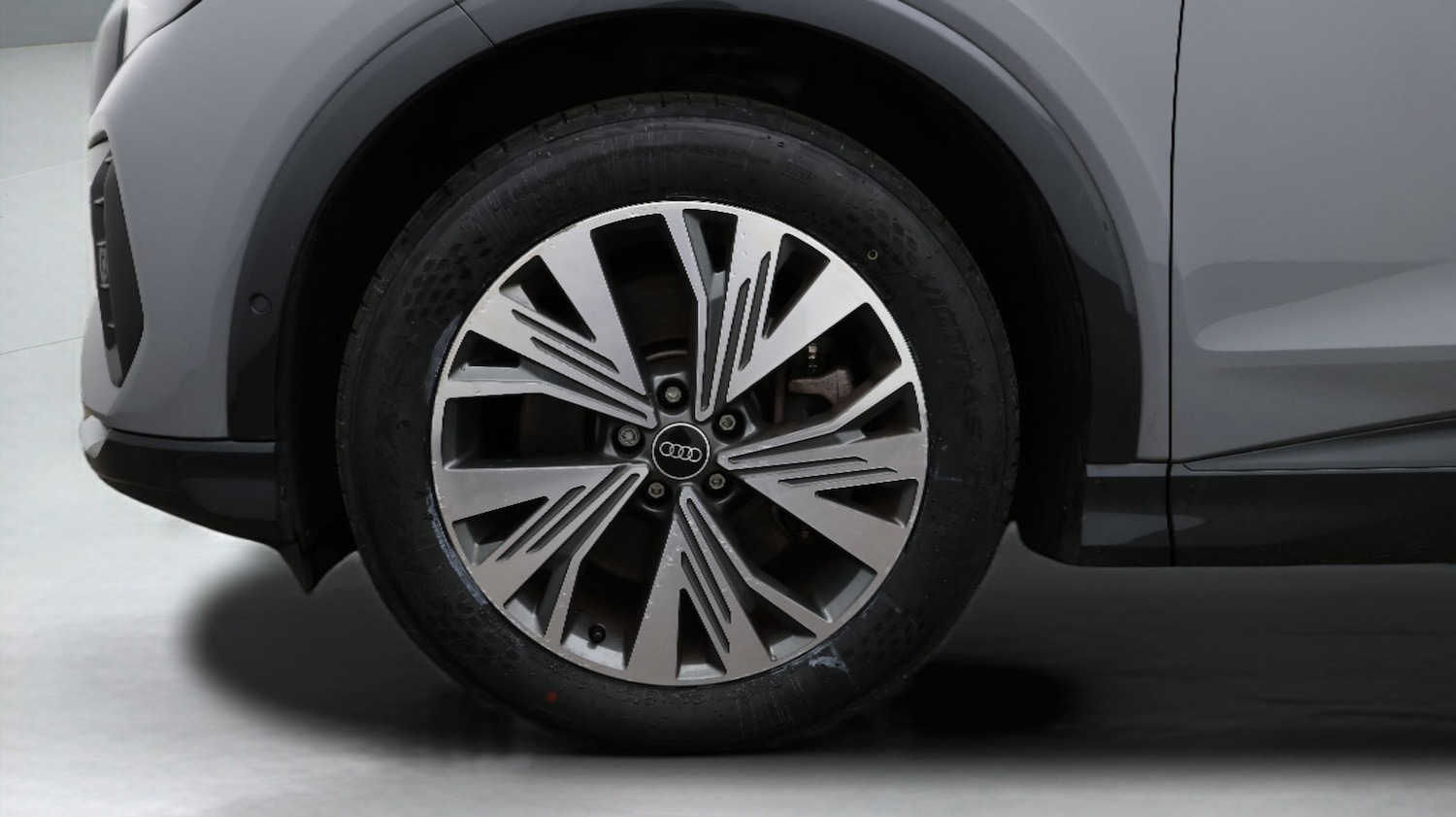 Used Audi Q4 e-tron 2023 for sale - 77516630: Photo 18