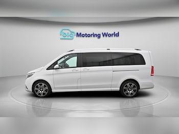 Used Mercedes-Benz V-Class 2023 for sale - 78805395: Photo