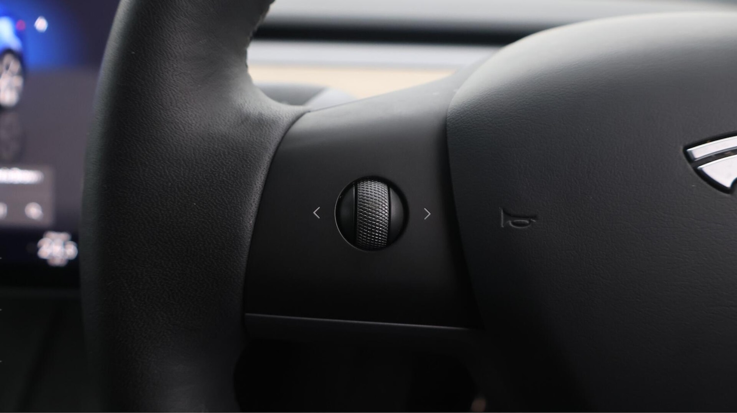 Used Tesla Model Y 2022 for sale - 76700710: Photo 23