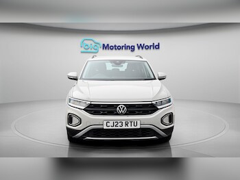 Used Volkswagen T-Roc 2023 for sale - 79419199: Photo