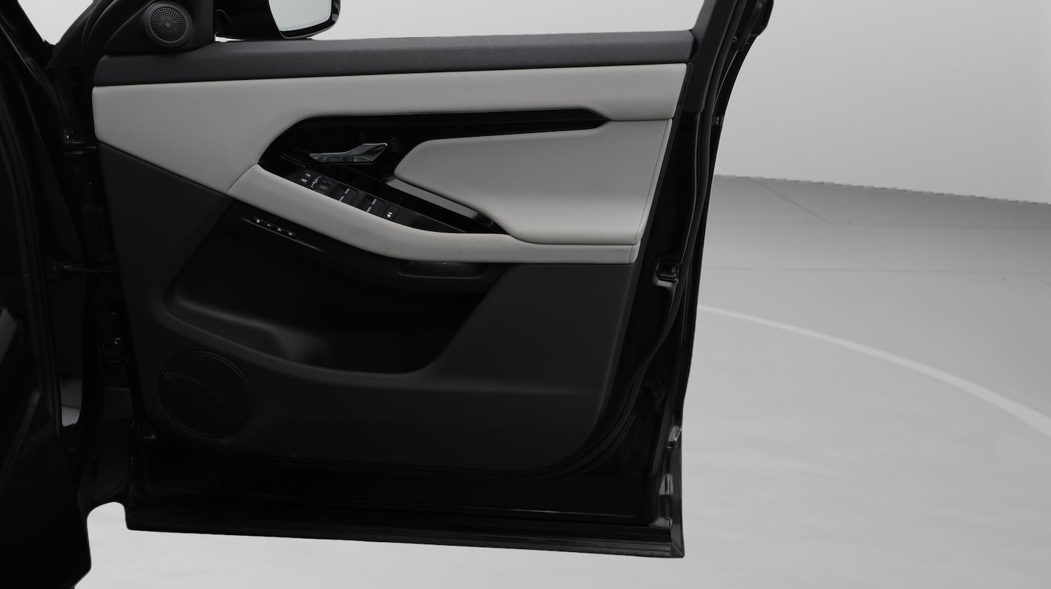 Used Land Rover Range Rover Evoque 2024 for sale - 76633273: Photo 16