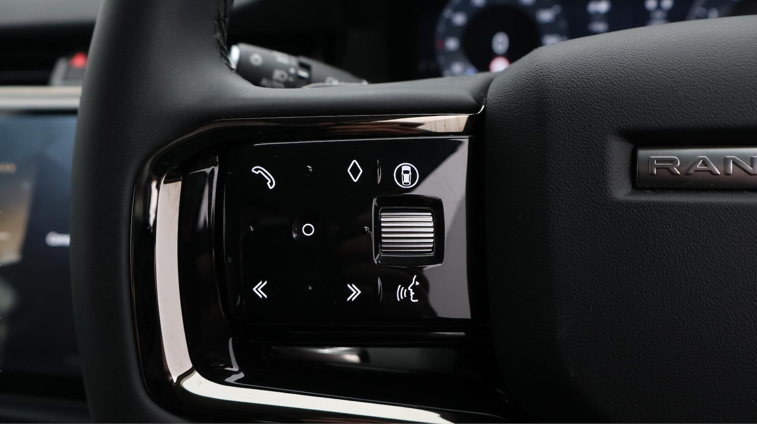 Used Land Rover Range Rover Evoque 2024 for sale - 76633273: Photo 25