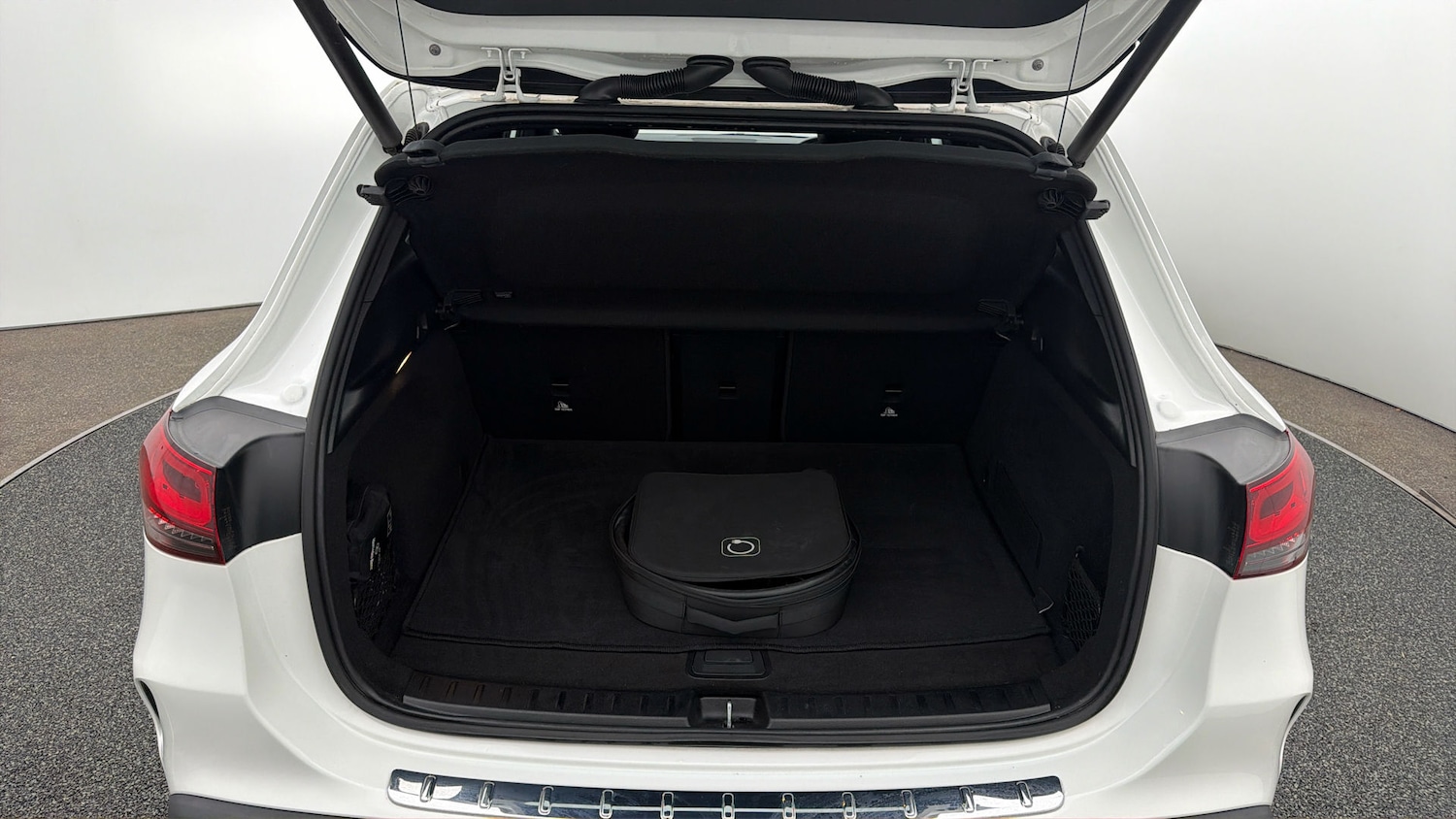 Used Mercedes-Benz EQA 2023 for sale - 78223116: Photo 16