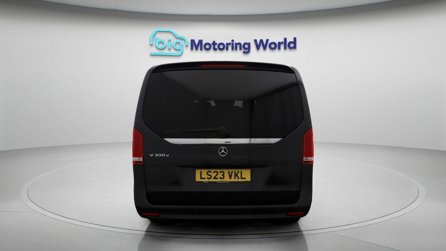 Used Mercedes-Benz V-Class 2023 for sale - 77432449: Photo 6