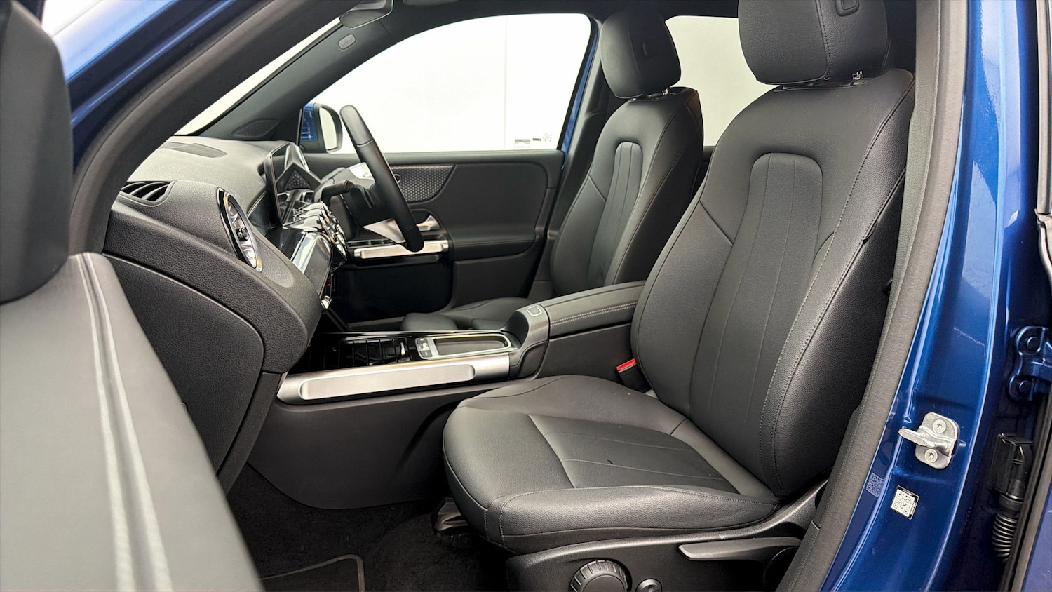 Used Mercedes-Benz EQB 2025 for sale - 77833351: Photo 13