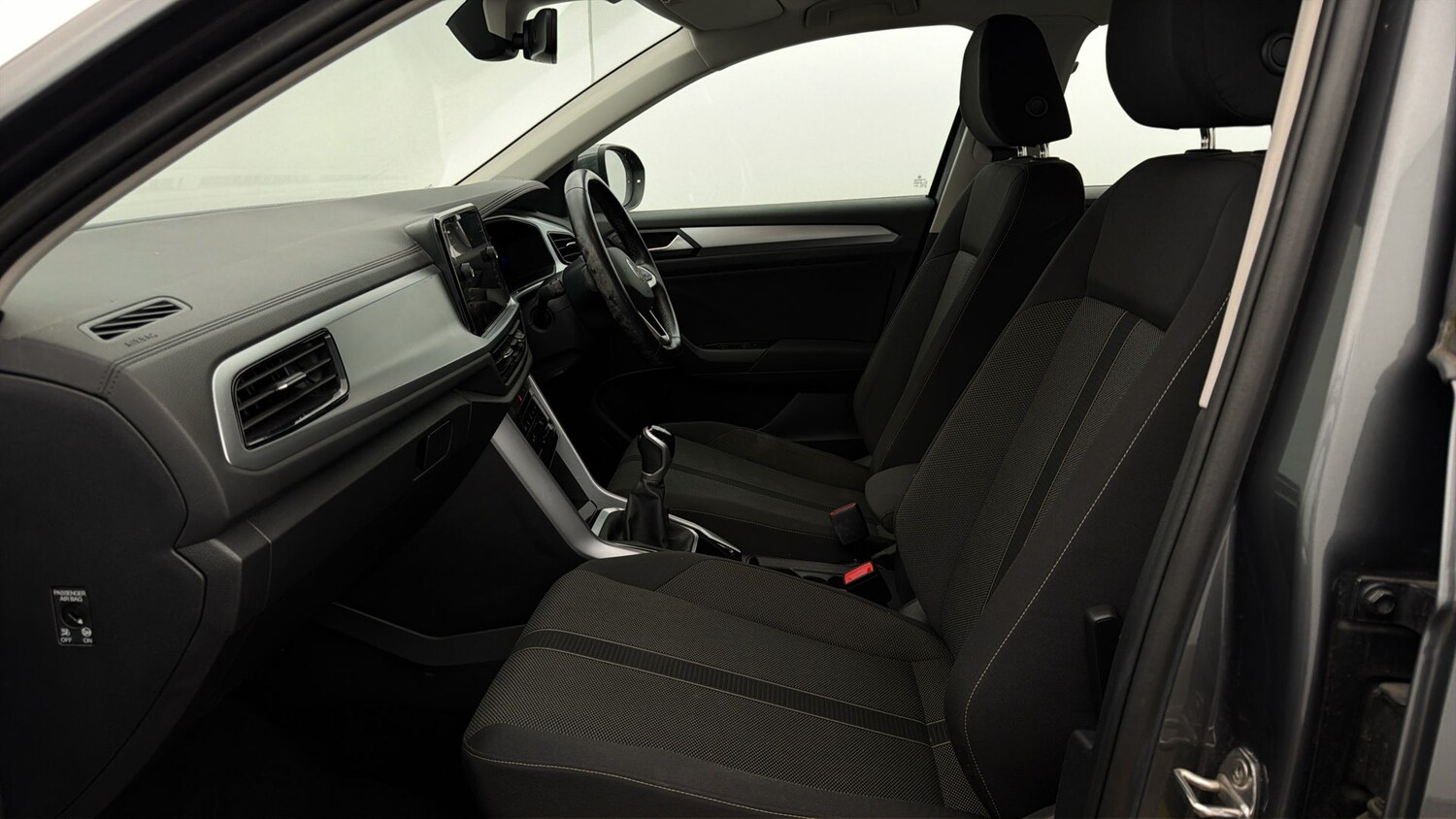 Used Volkswagen T-Roc 2023 for sale - 78025862: Photo 13