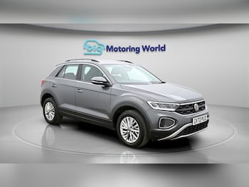 Used Volkswagen T-Roc 2023 for sale - 78025862: Photo
