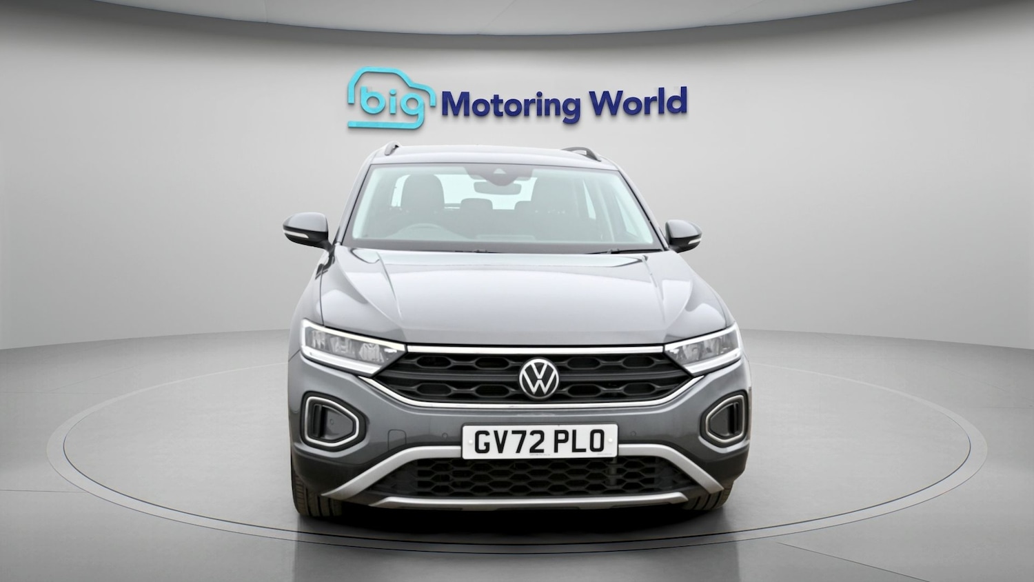 Used Volkswagen T-Roc 2023 for sale - 78025862: Photo 2