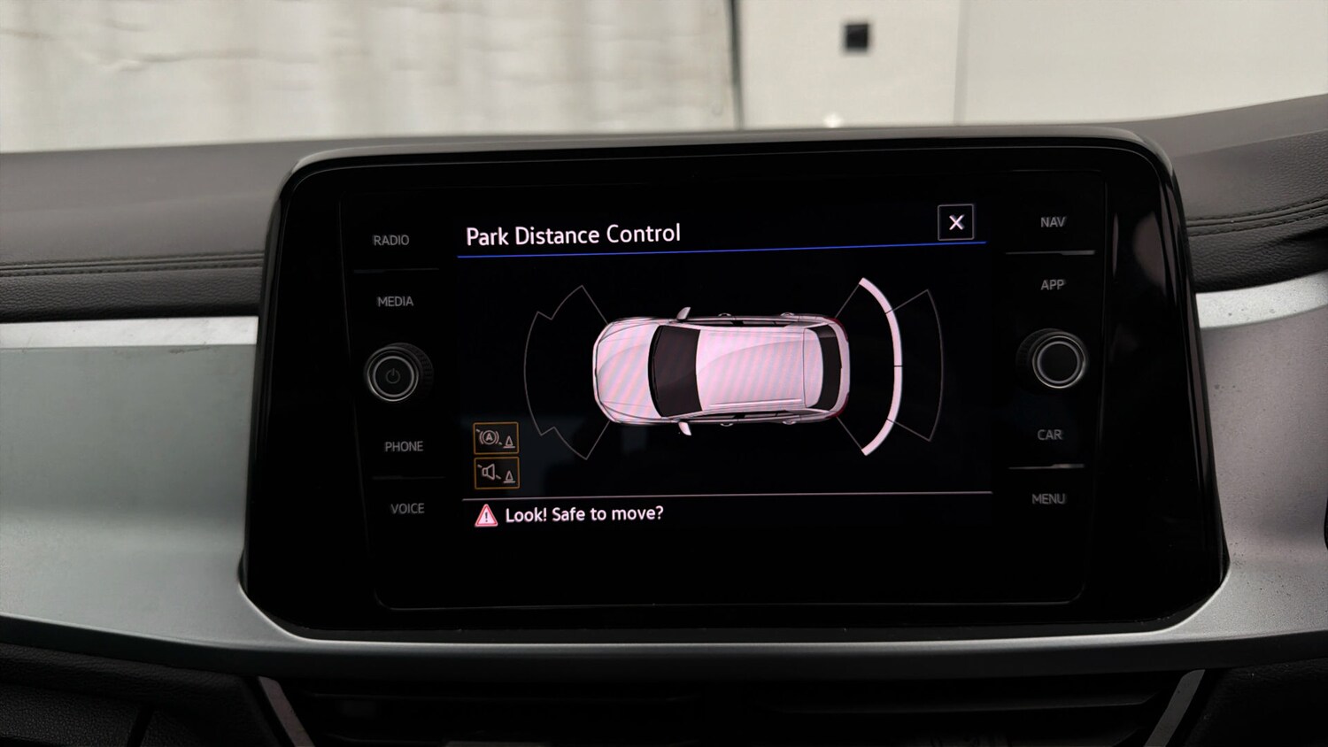 Used Volkswagen T-Roc 2023 for sale - 78025862: Photo 26