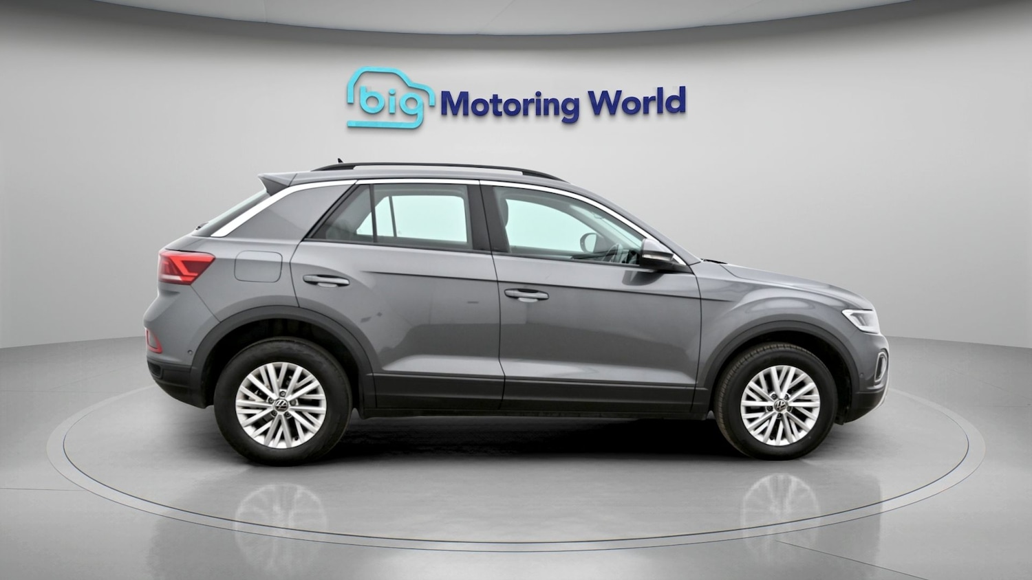 Used Volkswagen T-Roc 2023 for sale - 78025862: Photo 8