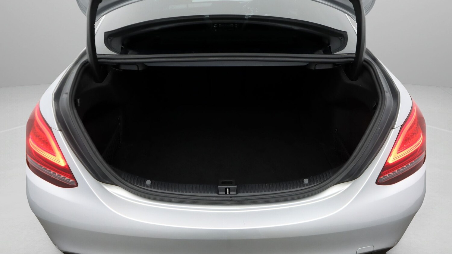 Used Mercedes-Benz C Class 2019 for sale - 77405567: Photo 17