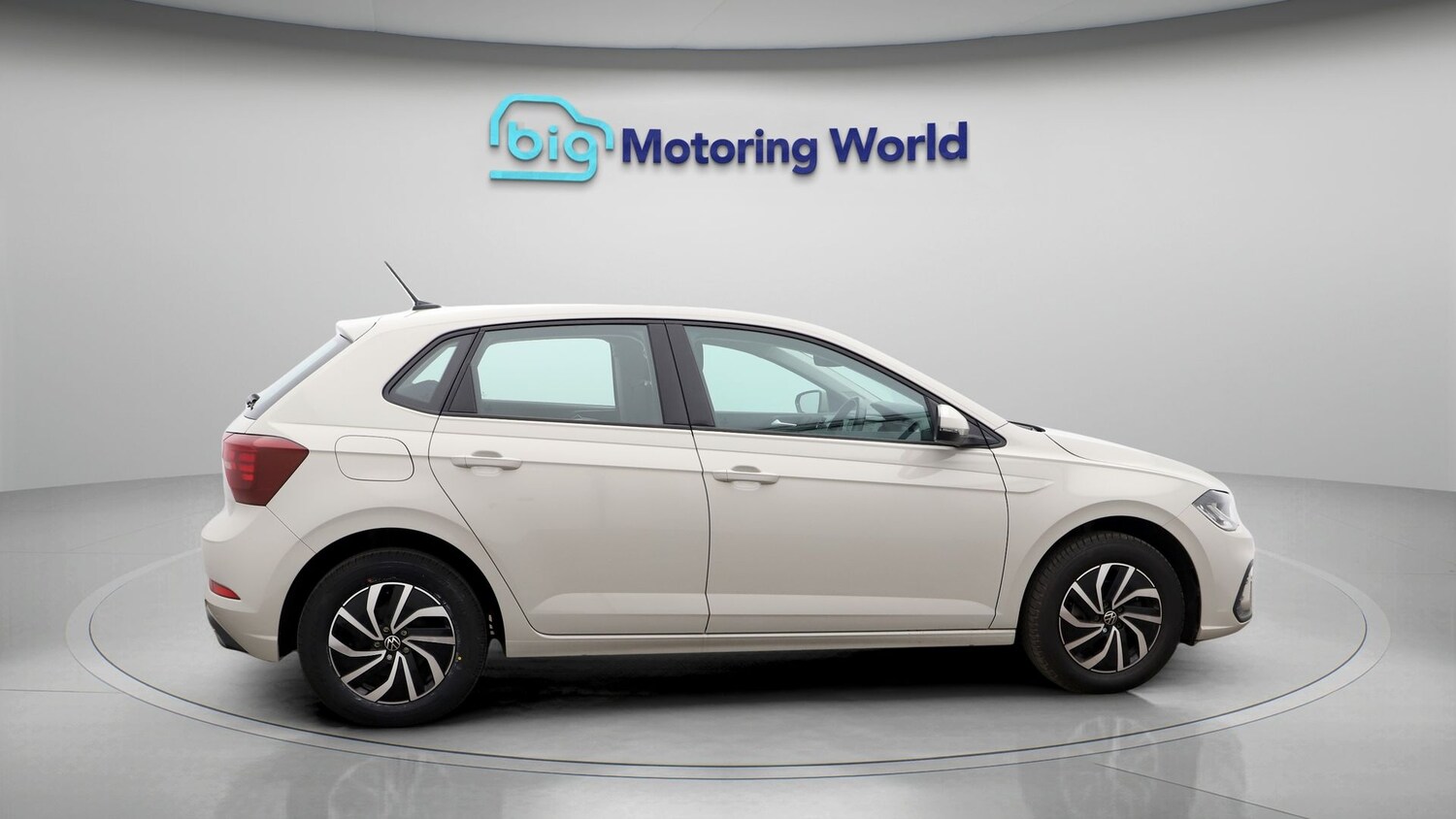 Used Volkswagen Polo for sale - 77760759: Photo 8