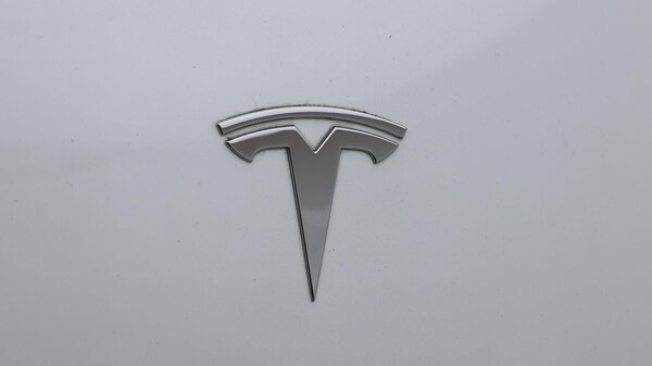 Used Tesla Model 3 2021 for sale - 76239855: Photo 24
