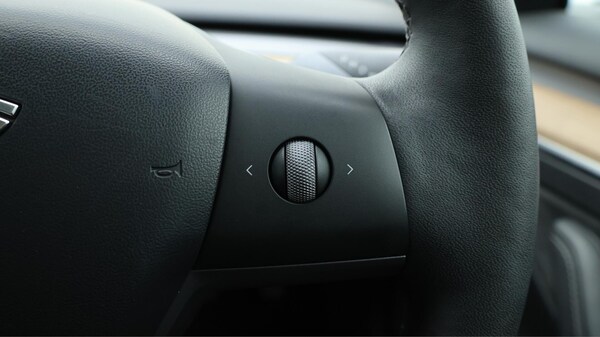 Used Tesla Model 3 2021 for sale - 76239855: Photo 26