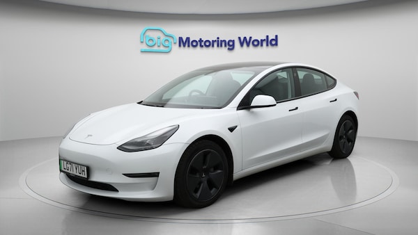 Used Tesla Model 3 2021 for sale - 76239855: Photo 4