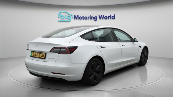 Used Tesla Model 3 2021 for sale - 76239855: Photo 8