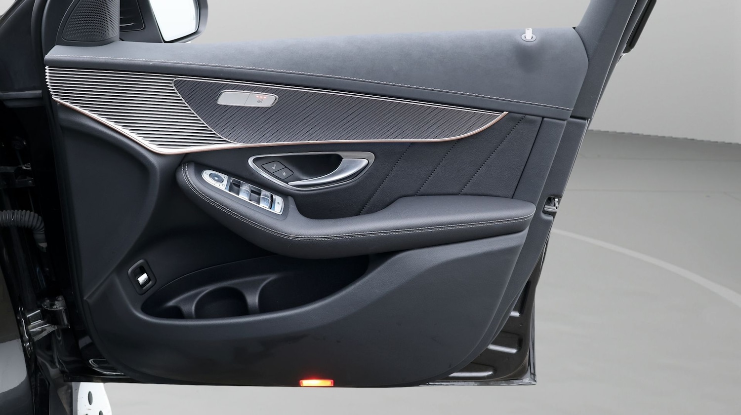 Used Mercedes-Benz EQC 2023 for sale - 77207286: Photo 15