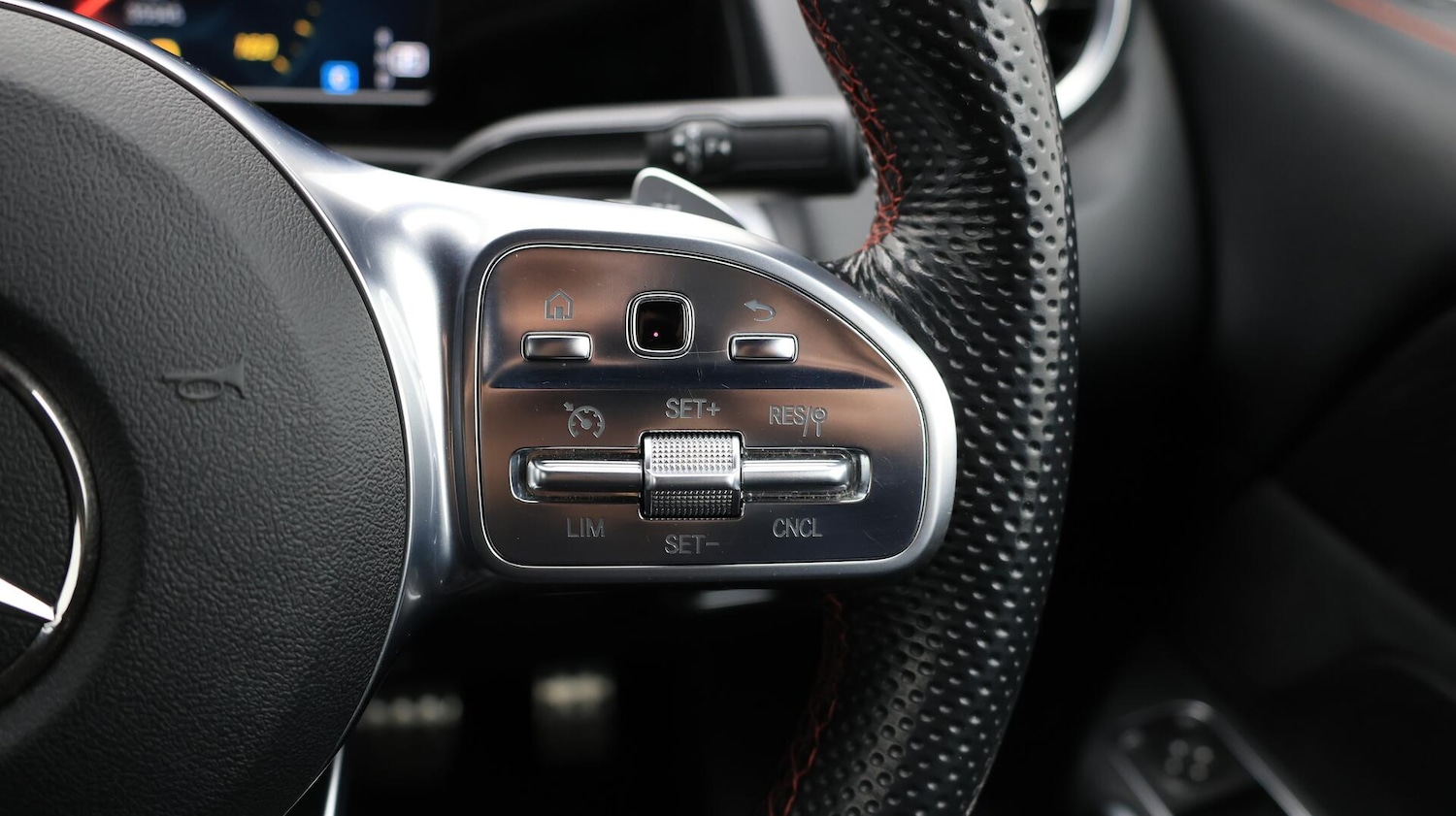 Used Mercedes-Benz GLB 2022 for sale - 76424538: Photo 27