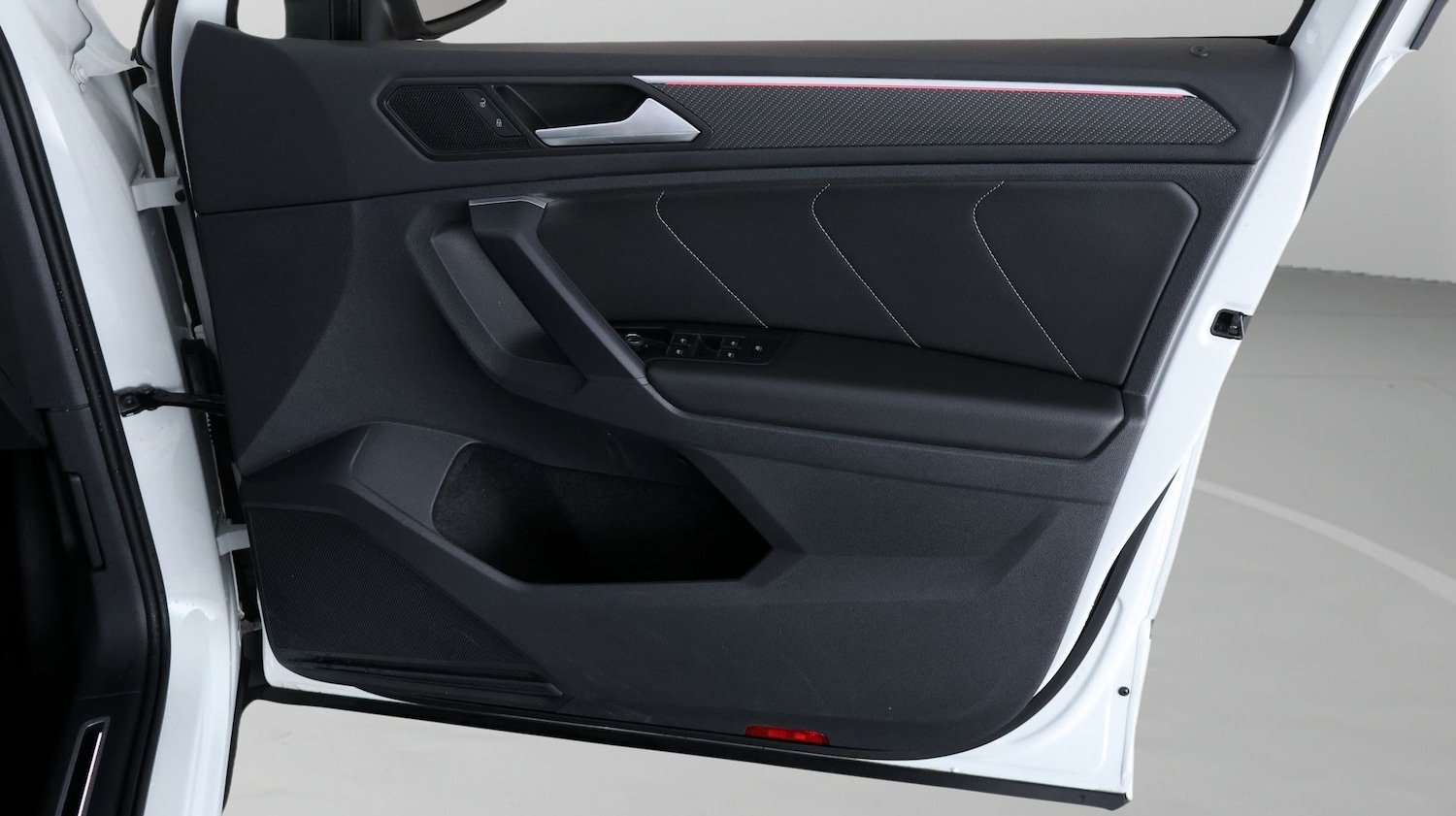 Used Volkswagen Tiguan 2023 for sale - 77934884: Photo 14