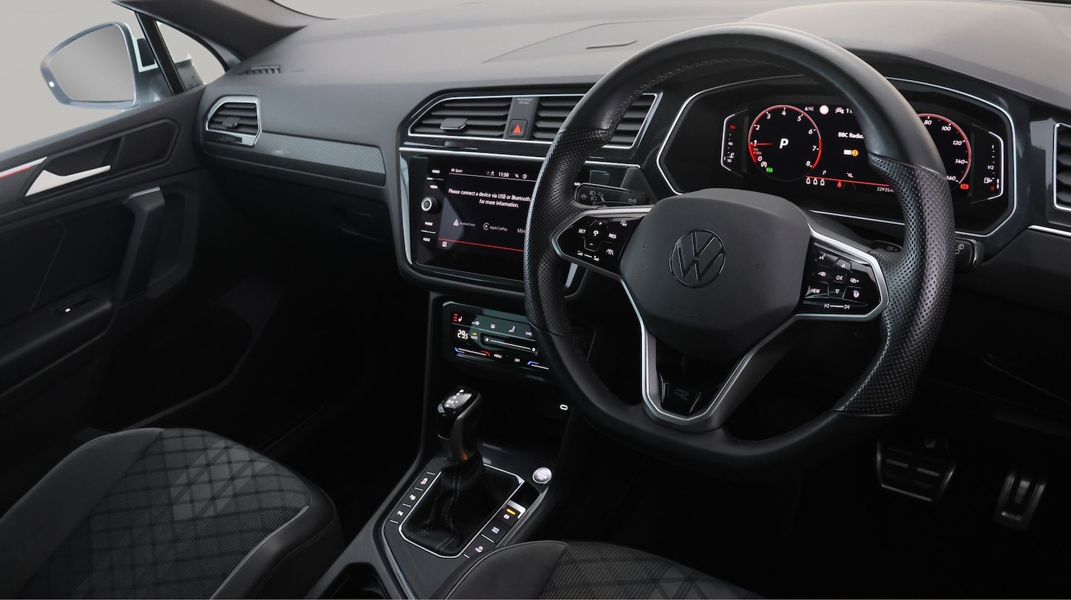 Used Volkswagen Tiguan 2023 for sale - 77934884: Photo 9