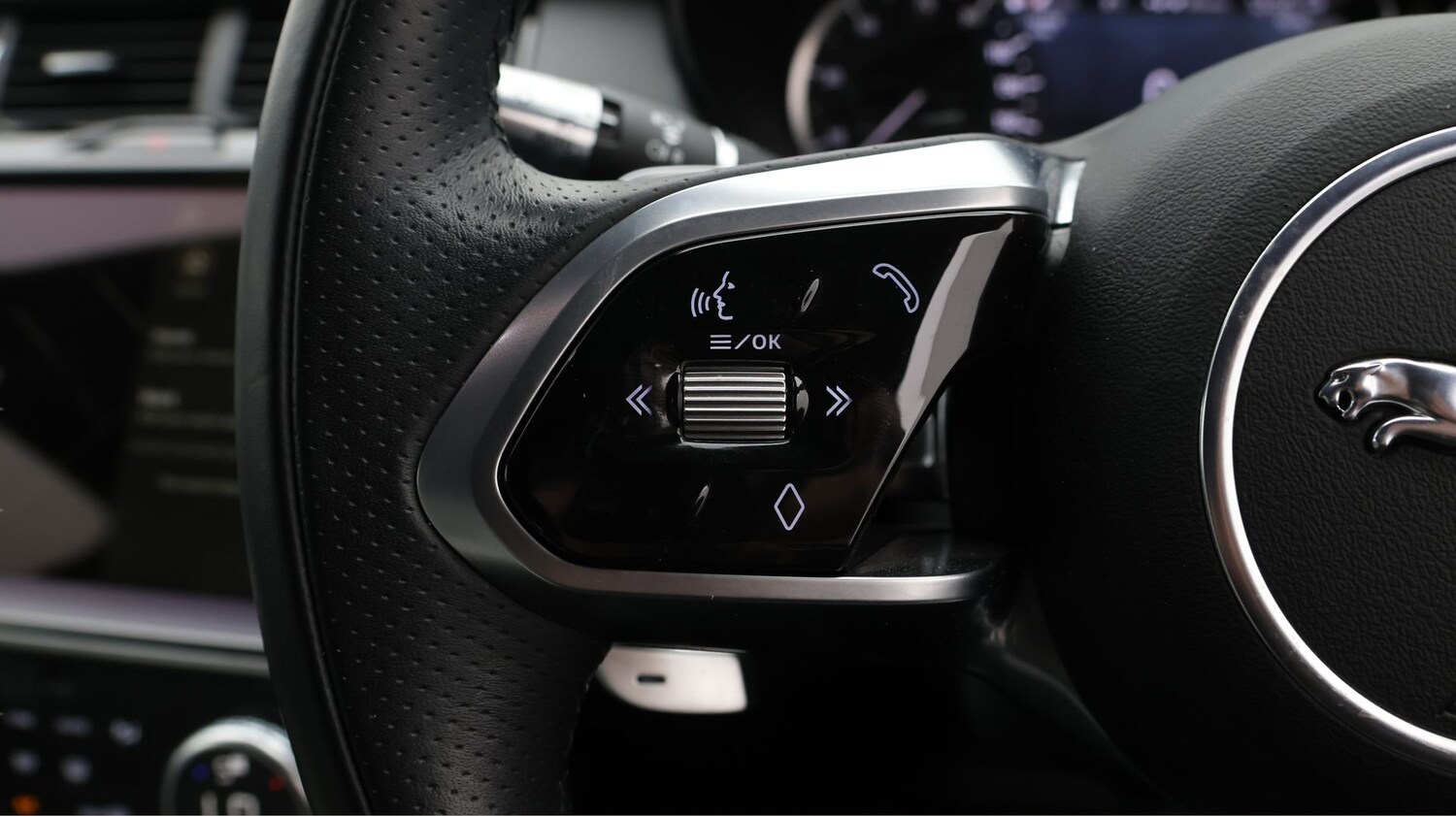 Used Jaguar E-Pace 2021 for sale - 77247747: Photo 23