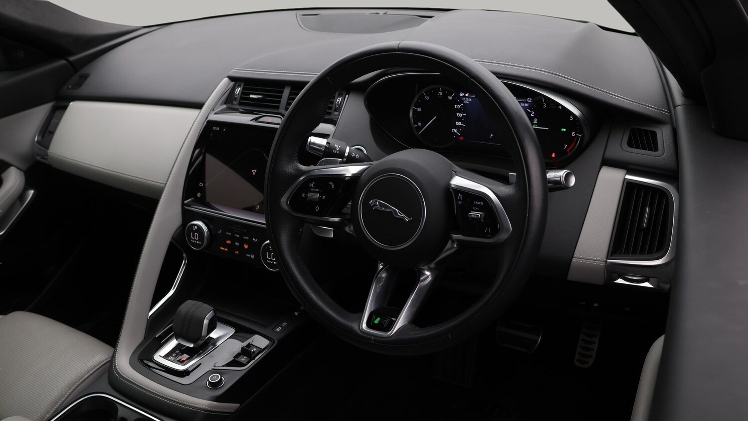 Used Jaguar E-Pace 2021 for sale - 77247747: Photo 9