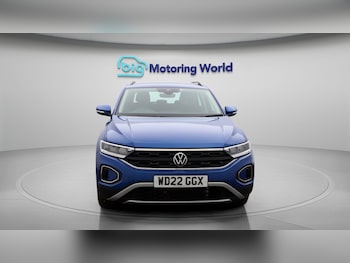 Used Volkswagen T-Roc 2022 for sale - 77404386: Photo