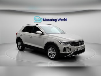 Used Volkswagen T-Roc 2023 for sale - 78403753: Photo