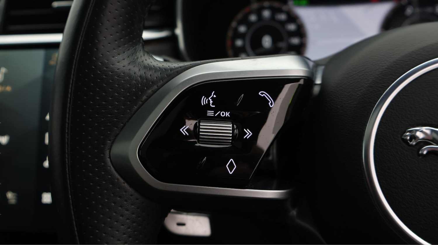 Used Jaguar F-Pace 2021 for sale - 77277176: Photo 26